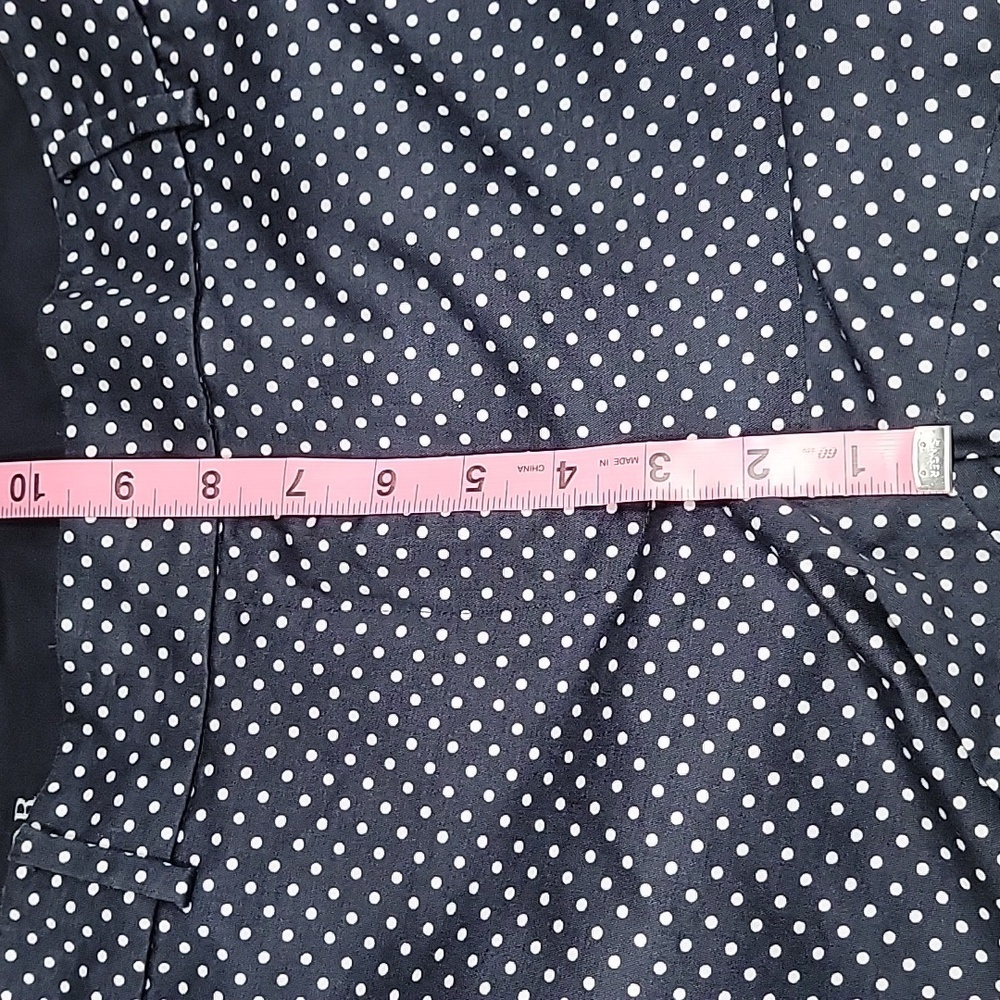 Ann Taylor Size 12 Navy Blue with White Polkadot Cambridge Crop Pants, NWOT - Picture 5 of 10